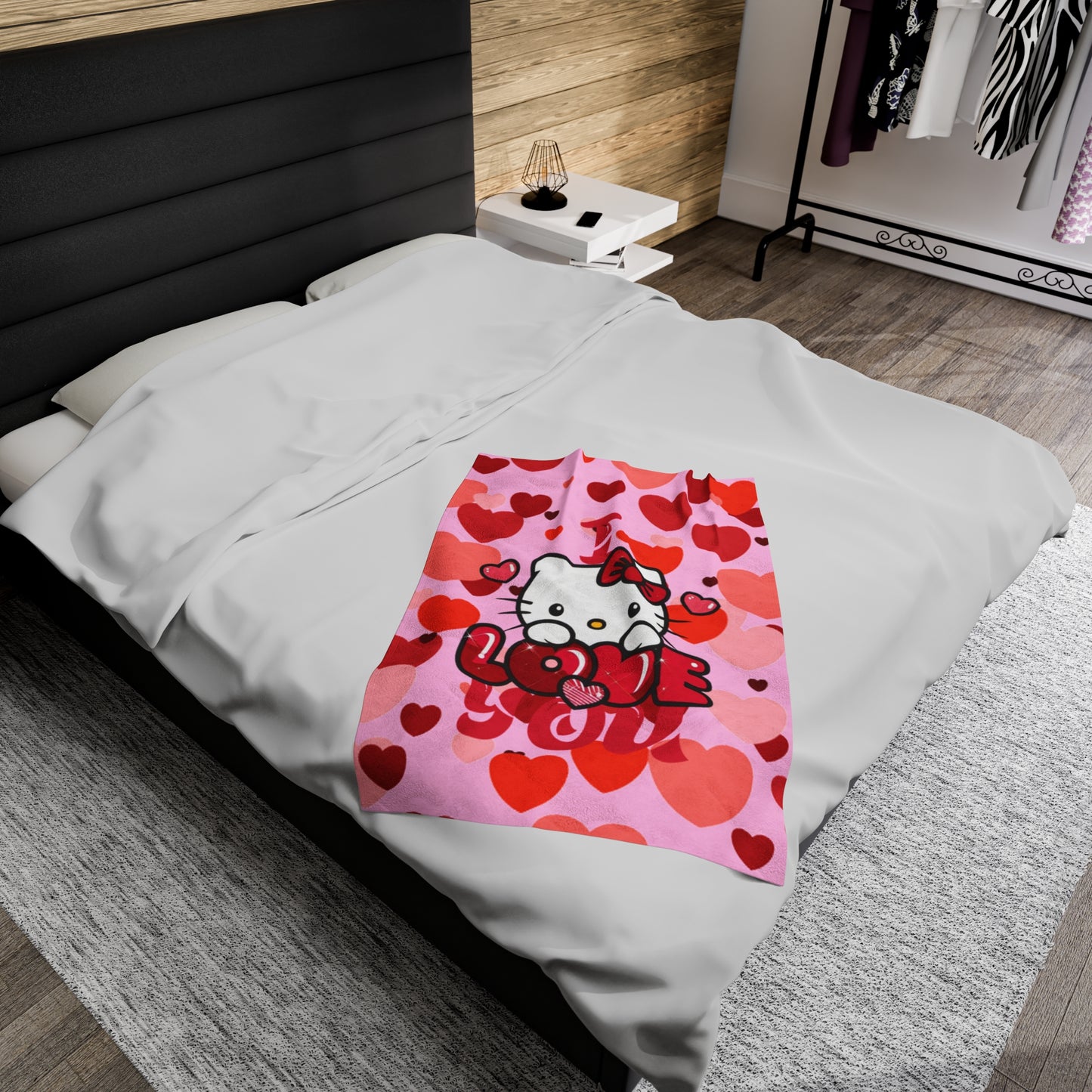 OMNI™ Hello Kitty Valentine's Day Velveteen Plush Blanket