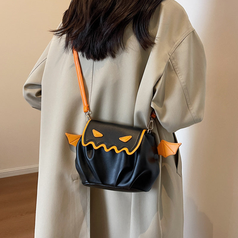 OMNI™ Halloween Pumpkin Bat Handbag