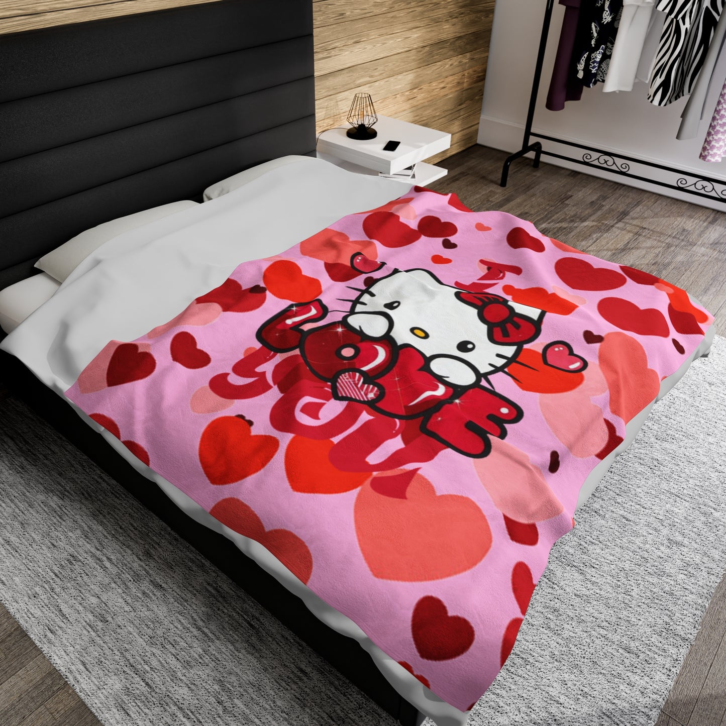 OMNI™ Hello Kitty Valentine's Day Velveteen Plush Blanket