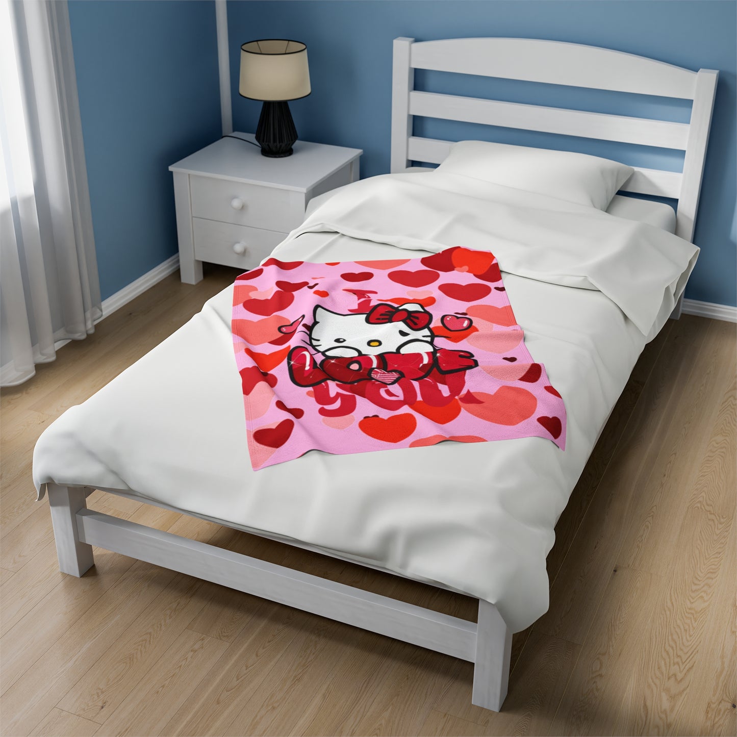 OMNI™ Hello Kitty Valentine's Day Velveteen Plush Blanket