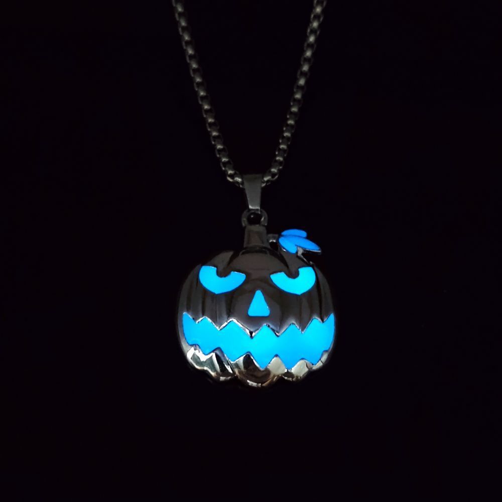 OMNI™ Jack O'Lantern Grin Pumpkin Halloween Luminous Necklace