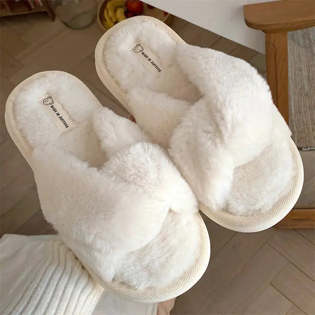 OMNI™ Lovely Heart Fluffy Fur Slippers