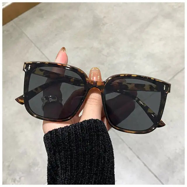 OMNI™ Vintage Square Sunglasses