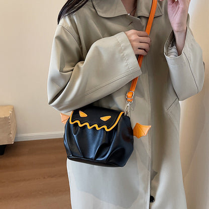 OMNI™ Halloween Pumpkin Bat Handbag