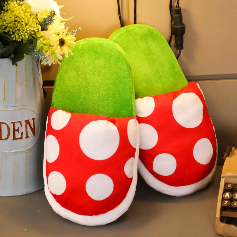 OMNI™ Cartoon Mushroom Plush Slippers