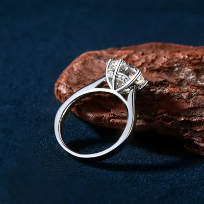 OMNI™ Luxury Moissanite Engagement Ring